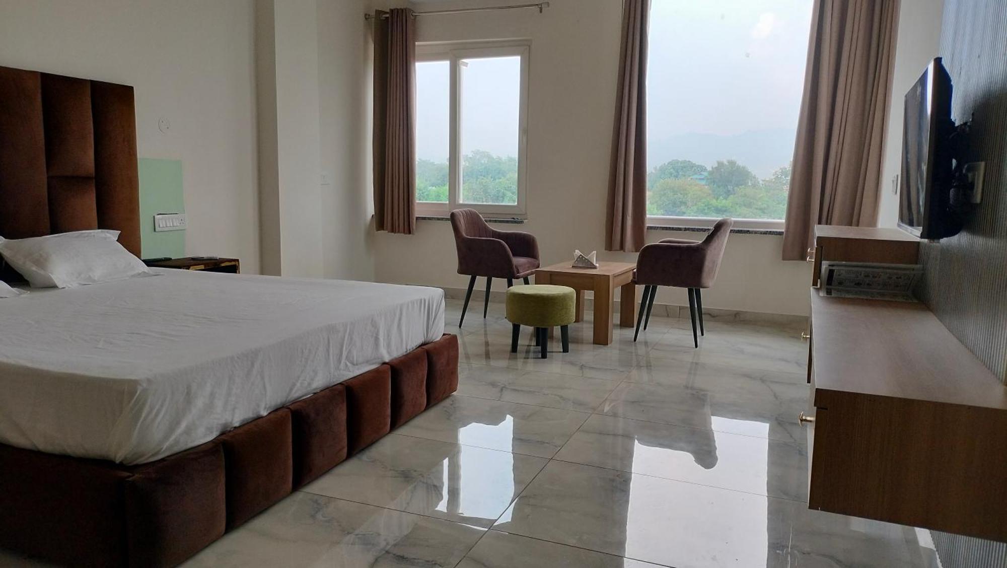 Govind Sagar View Hotel & Restaurant Bilaspur  Εξωτερικό φωτογραφία
